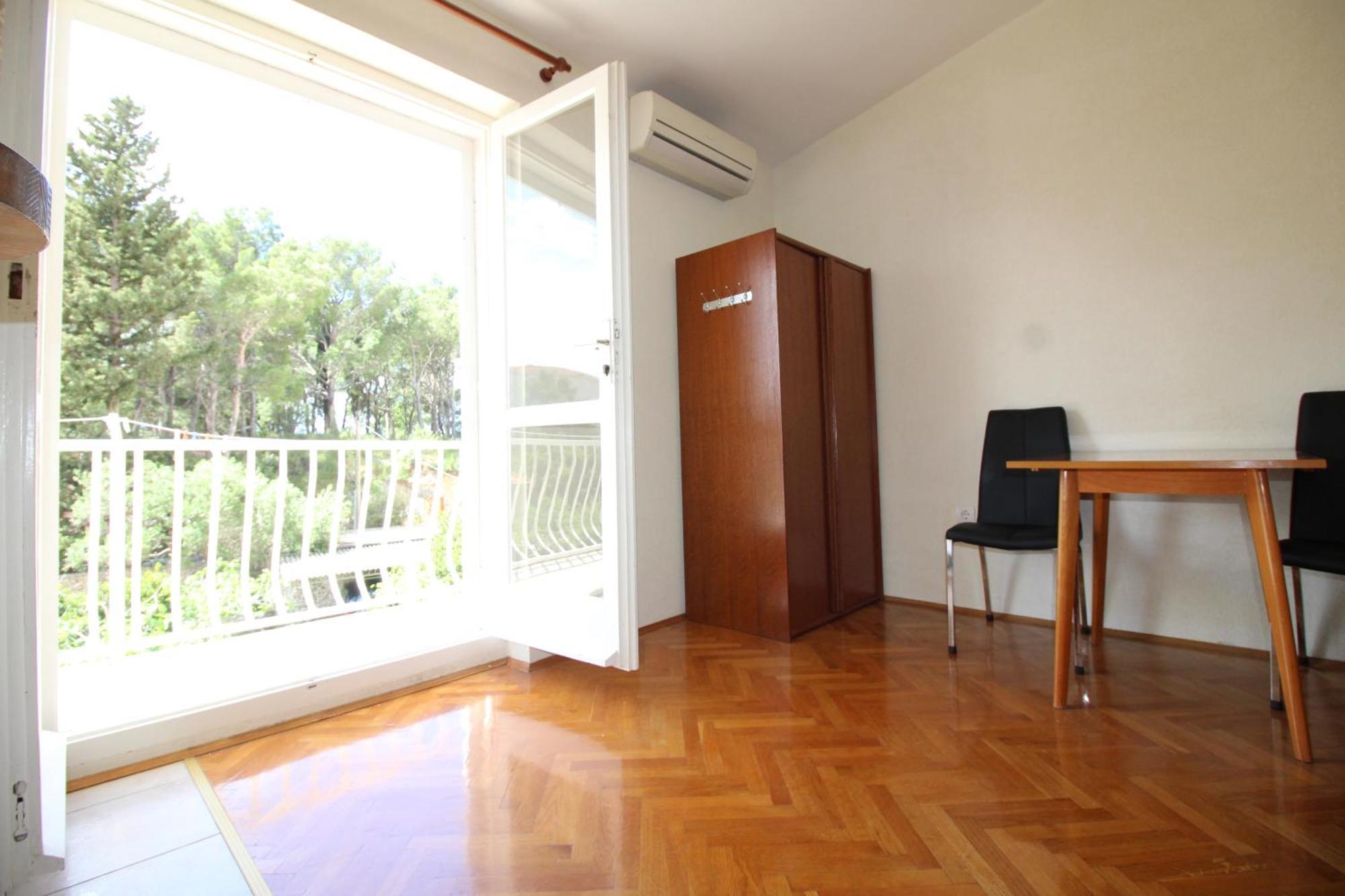 Makarska Centre & Free Private Parking Apartment Екстериор снимка